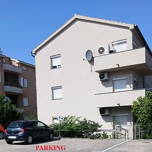 4 - Private Parking And Sea View Rijeka